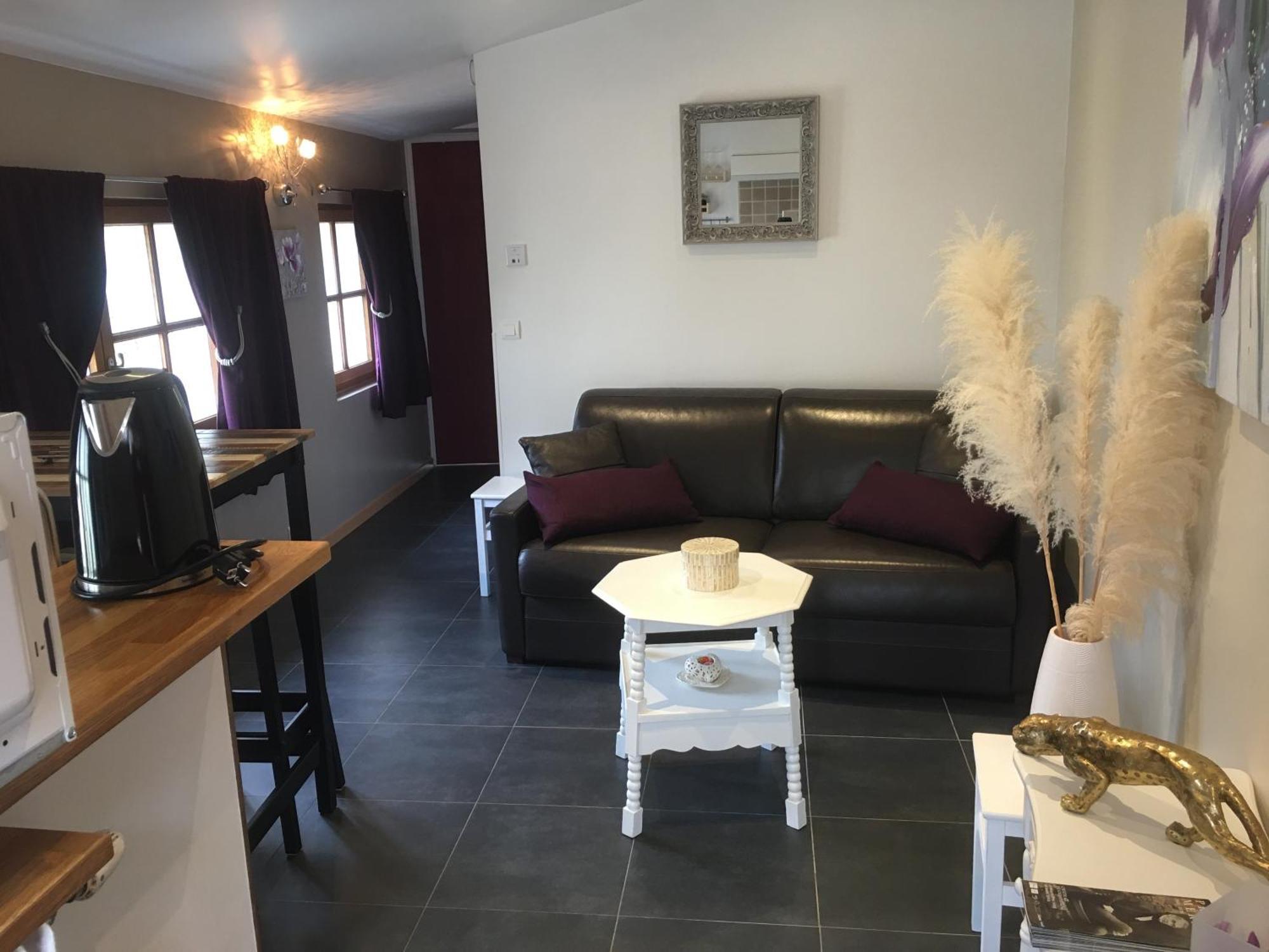 La Tour De Flandre Apartment Rousseloy Екстериор снимка